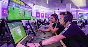 2026年世界杯抽签出炉，葡萄牙、阿根廷等强队分组形势良好，欧洲球队竞争激烈，中国国足仍难晋级。